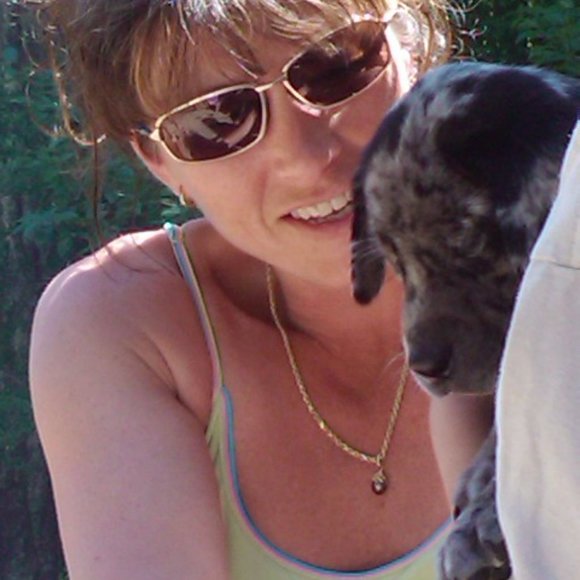 Meet your Posher, Tonie - Picture 2 of 8